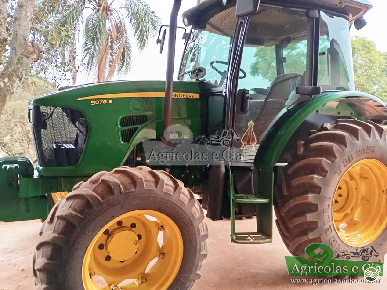 TRATOR JOHN DEERE JOHN DEERE 5078E Tração 4x4 Agricolas e Cia RIO DAS PEDRAS SÃO PAULO SP